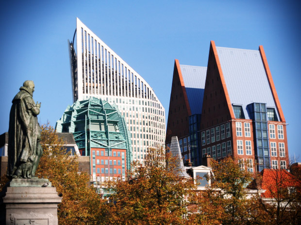 Den Haag, het speelveld van Tekstbureau Taalsmid. den haag ministeries skyline